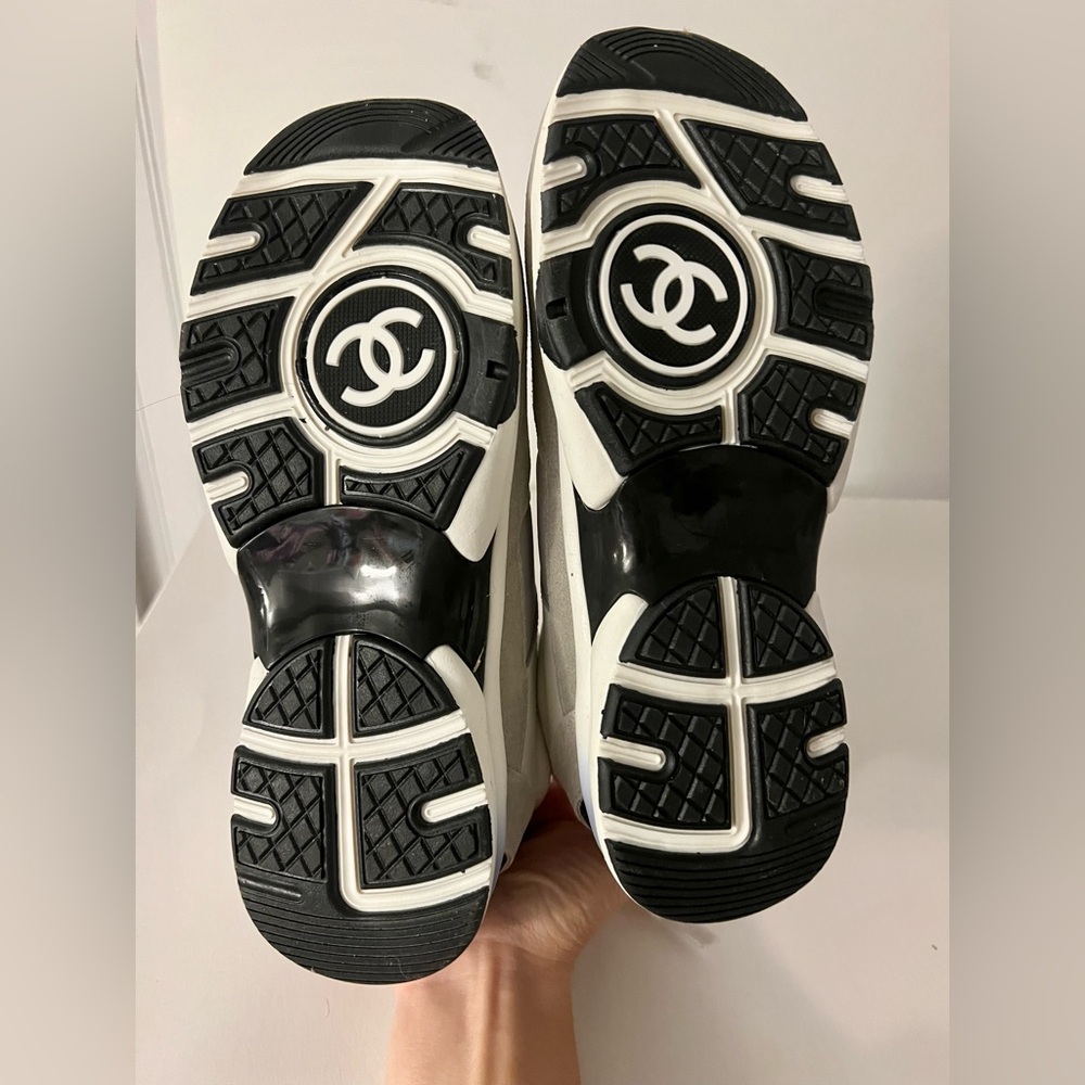 Women's White and Silver Sneakers with Black Accents - Picture 4 of 8
